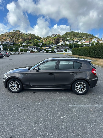 BMW 116i 5 of 11