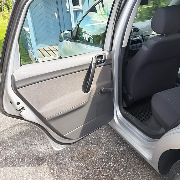 Volkswagen Polo 11 of 19