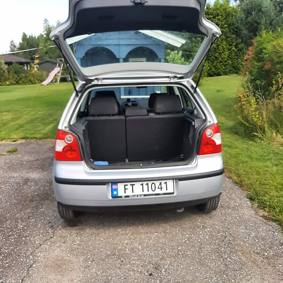 Volkswagen Polo 5 of 19