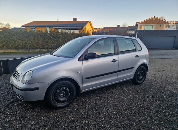 Volkswagen Polo 17 of 19