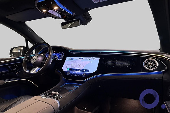 Mercedes-Benz EQS SUV 10 of 21