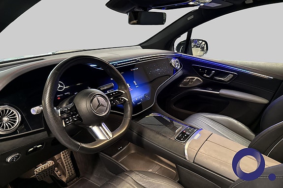 Mercedes-Benz EQS SUV 12 of 21