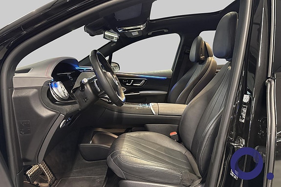Mercedes-Benz EQS SUV 13 of 21