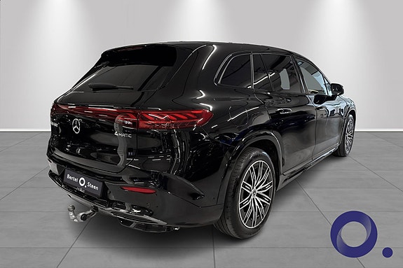 Mercedes-Benz EQS SUV 8 of 21
