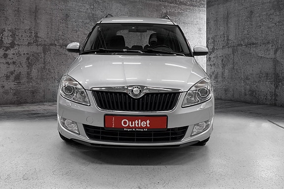 Skoda Roomster 3 of 11