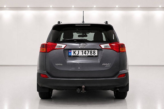 Toyota RAV4 4 of 5