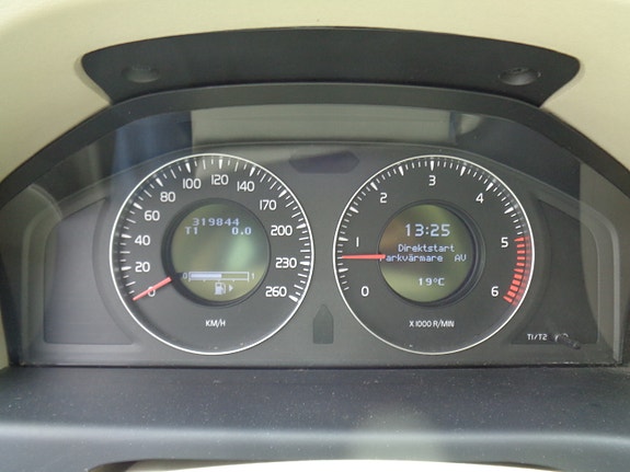 Volvo XC70 23 of 30