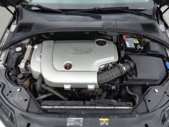 Volvo XC70 12 of 30