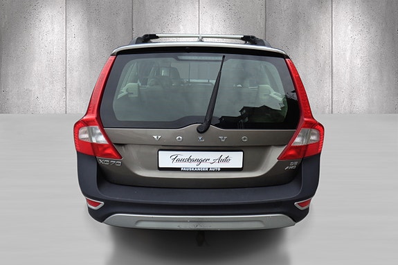 Volvo XC70 4 of 30