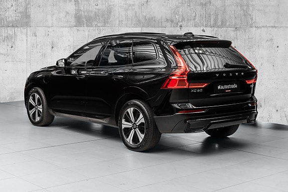 Volvo XC60 8 of 30