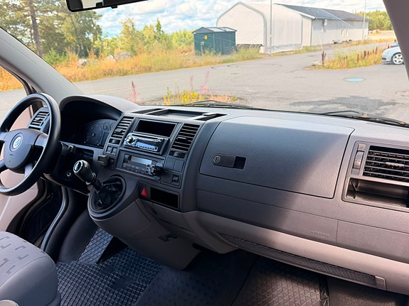 Volkswagen Transporter 27 of 30