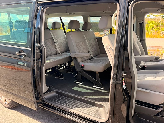 Volkswagen Transporter 28 of 30