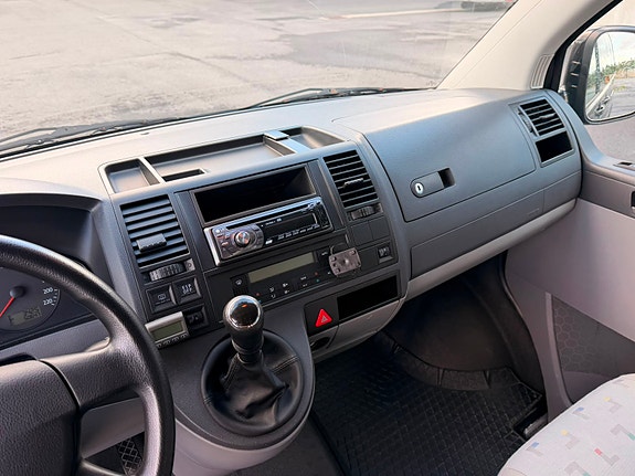 Volkswagen Transporter 22 of 30