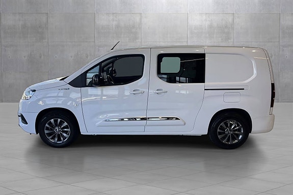 Toyota Proace City 2 of 5