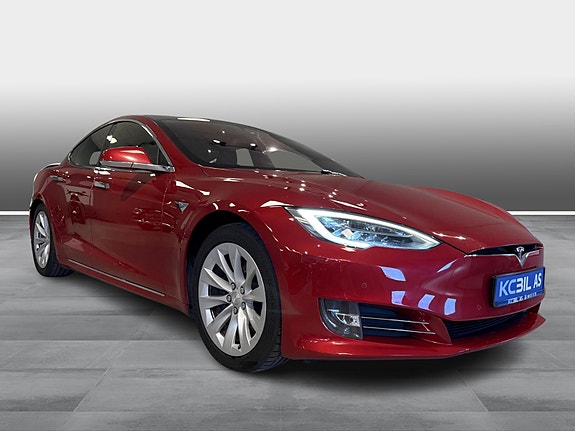 Tesla Model S 24 of 27