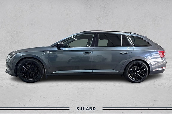 Skoda Superb 2 of 27