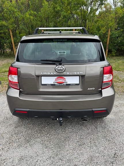 Toyota Urban Cruiser 6 of 15