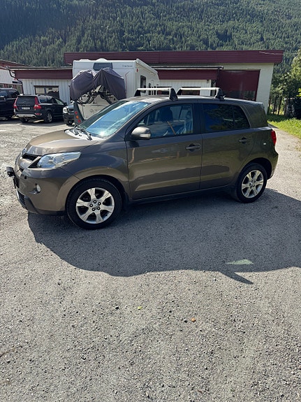 Toyota Urban Cruiser 5 of 15