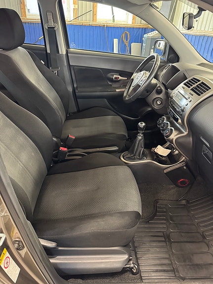 Toyota Urban Cruiser 11 of 15