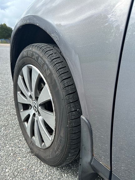 Volkswagen Passat 26 of 30
