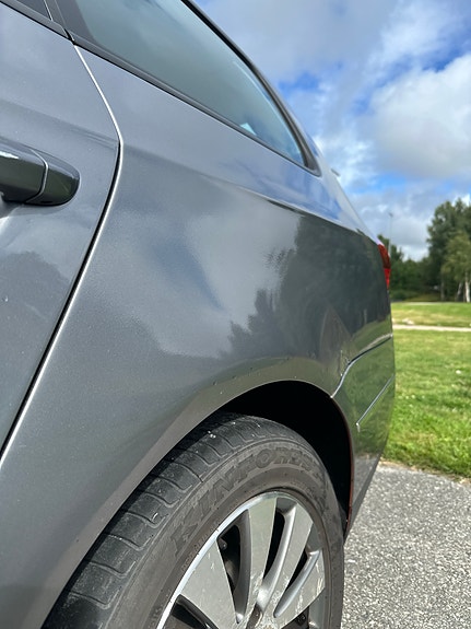 Volkswagen Passat 27 of 30