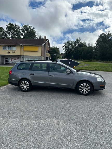 Volkswagen Passat 5 of 5