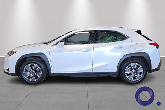 Lexus UX300e 2 of 5