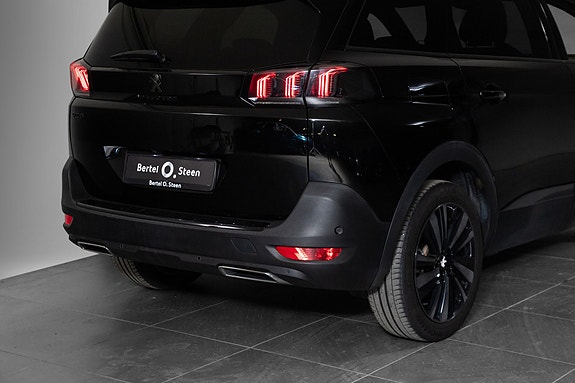 Peugeot 5008 8 of 26