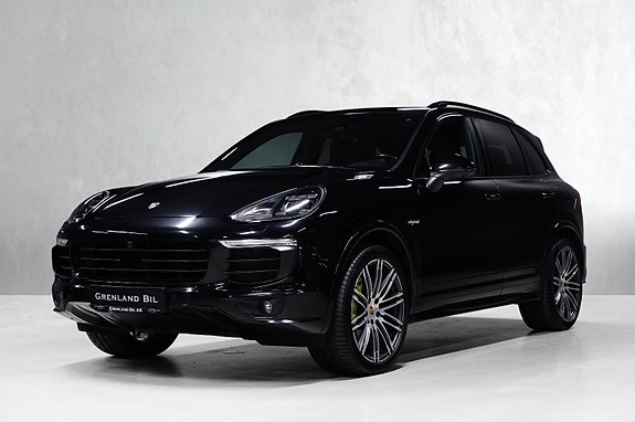Porsche Cayenne 7 of 30
