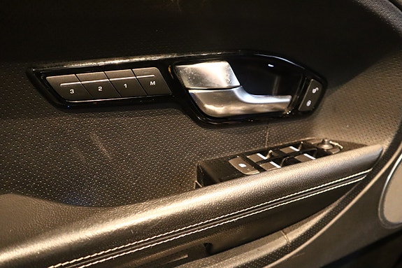 Land Rover Range Rover Evoque 29 of 30