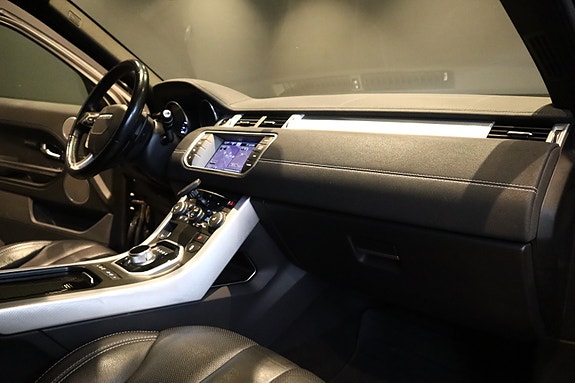 Land Rover Range Rover Evoque 15 of 30