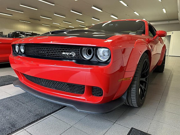 Dodge Challenger 24 of 26