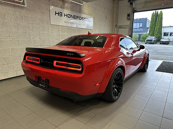 Dodge Challenger 6 of 26