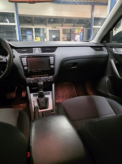 Skoda Octavia 9 of 22
