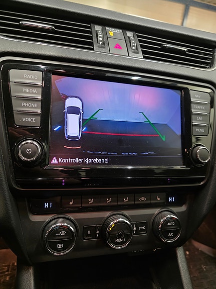 Skoda Octavia 16 of 22