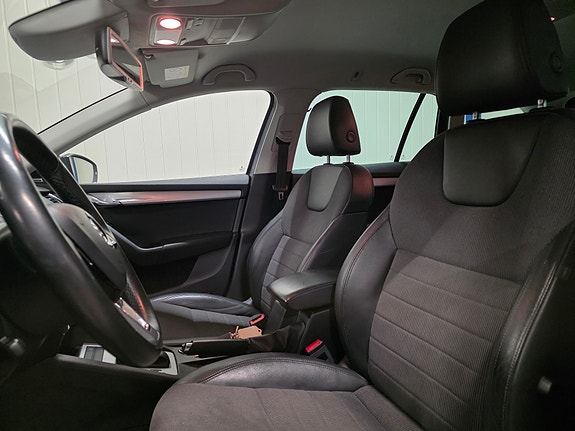 Skoda Octavia 12 of 22