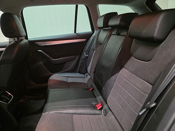 Skoda Octavia 8 of 22