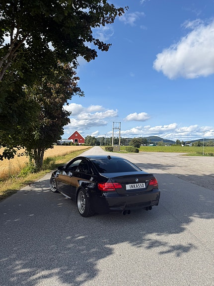 BMW M3 8 of 30