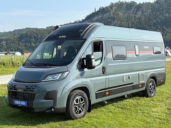 Hobby PRESTIGE VAN 640 ET 8 TRINNS / SMART DUSJ LØSNING/ LANGS GÅENDE SENGER !! 3 of 5