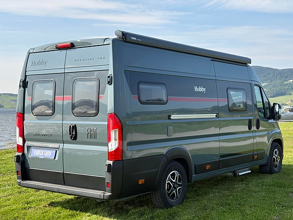 Hobby PRESTIGE VAN 640 ET 8 TRINNS / SMART DUSJ LØSNING/ LANGS GÅENDE SENGER !! 5 of 5