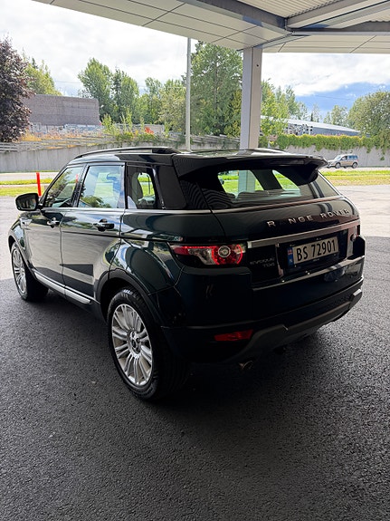 Land Rover Range Rover Evoque 4 of 5
