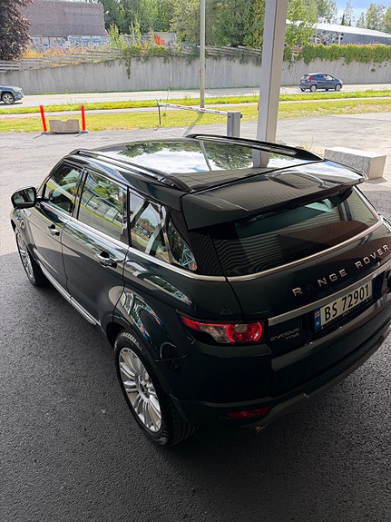 Land Rover Range Rover Evoque 5 of 5