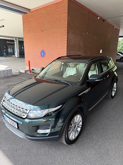 Land Rover Range Rover Evoque 2 of 5