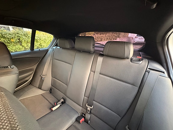 BMW 118d 8 of 30