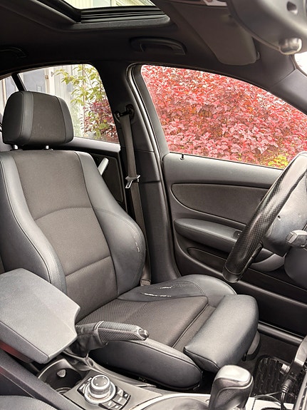 BMW 118d 25 of 30
