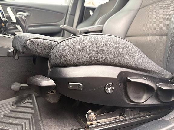BMW 118d 23 of 30