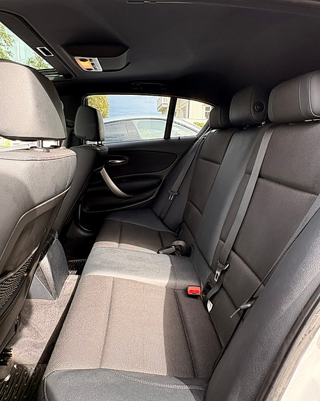 BMW 118d 29 of 30
