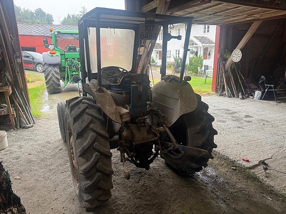 Ford 3000 3 of 5