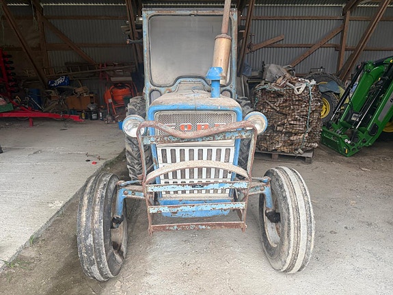 Ford 3000 5 of 5