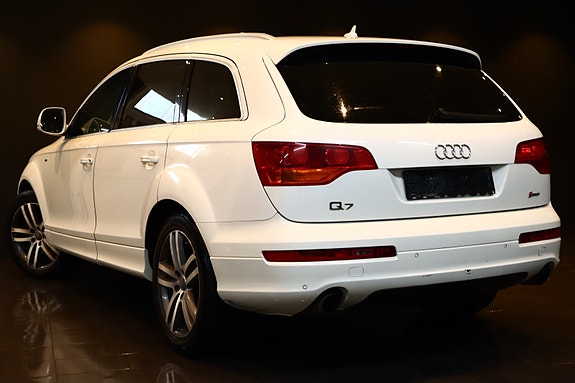 Audi Q7 10 of 30